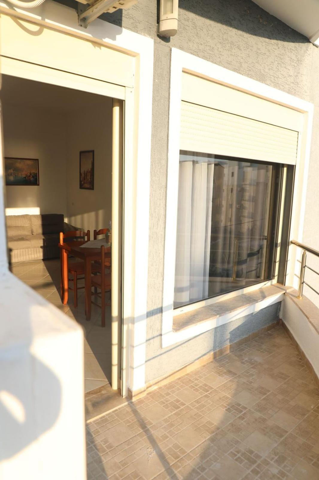 Summer Gate Apartment Sarandë 外观 照片