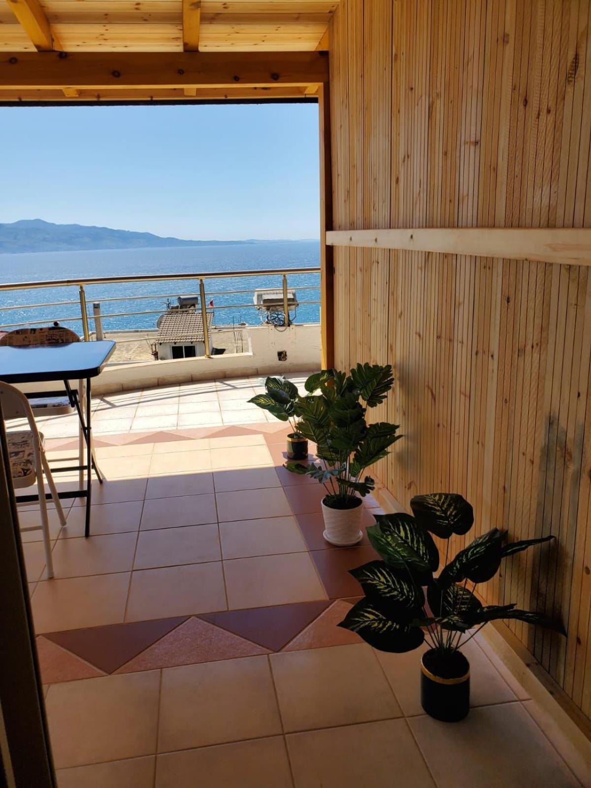 Summer Gate Apartment Sarandë 外观 照片