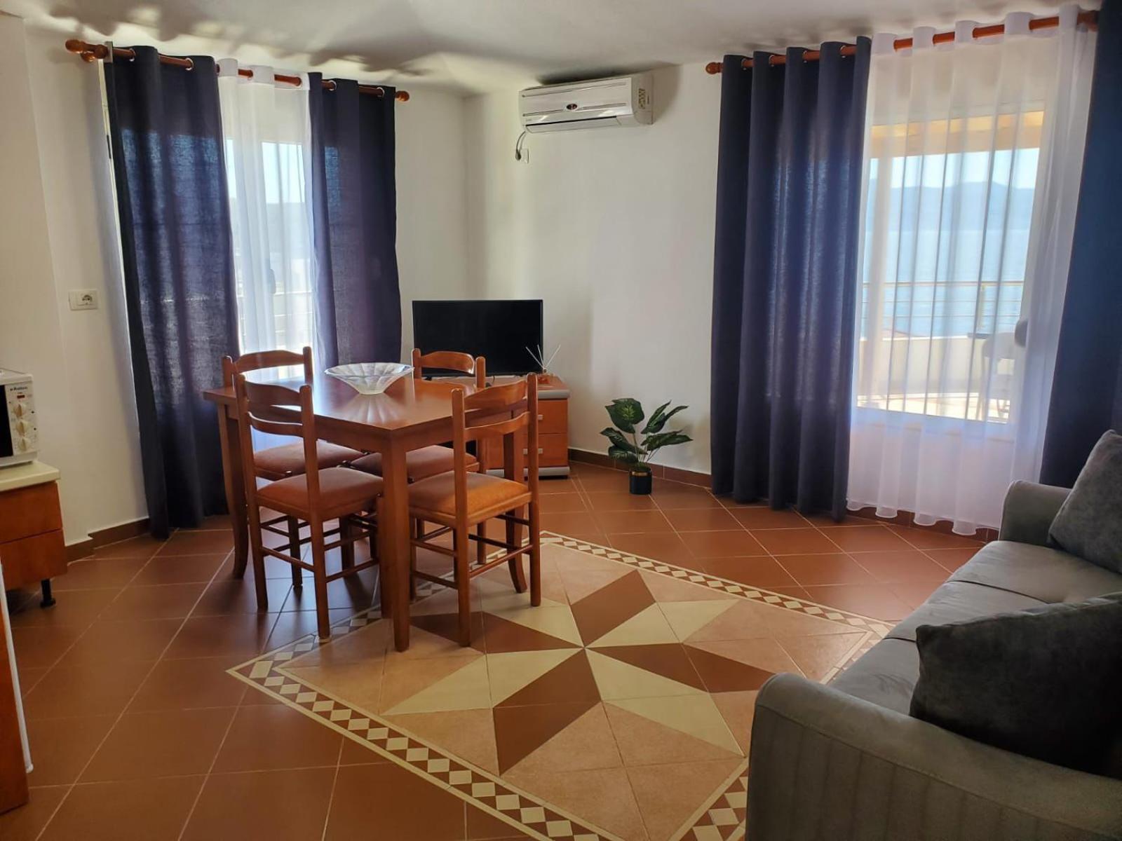 Summer Gate Apartment Sarandë 外观 照片