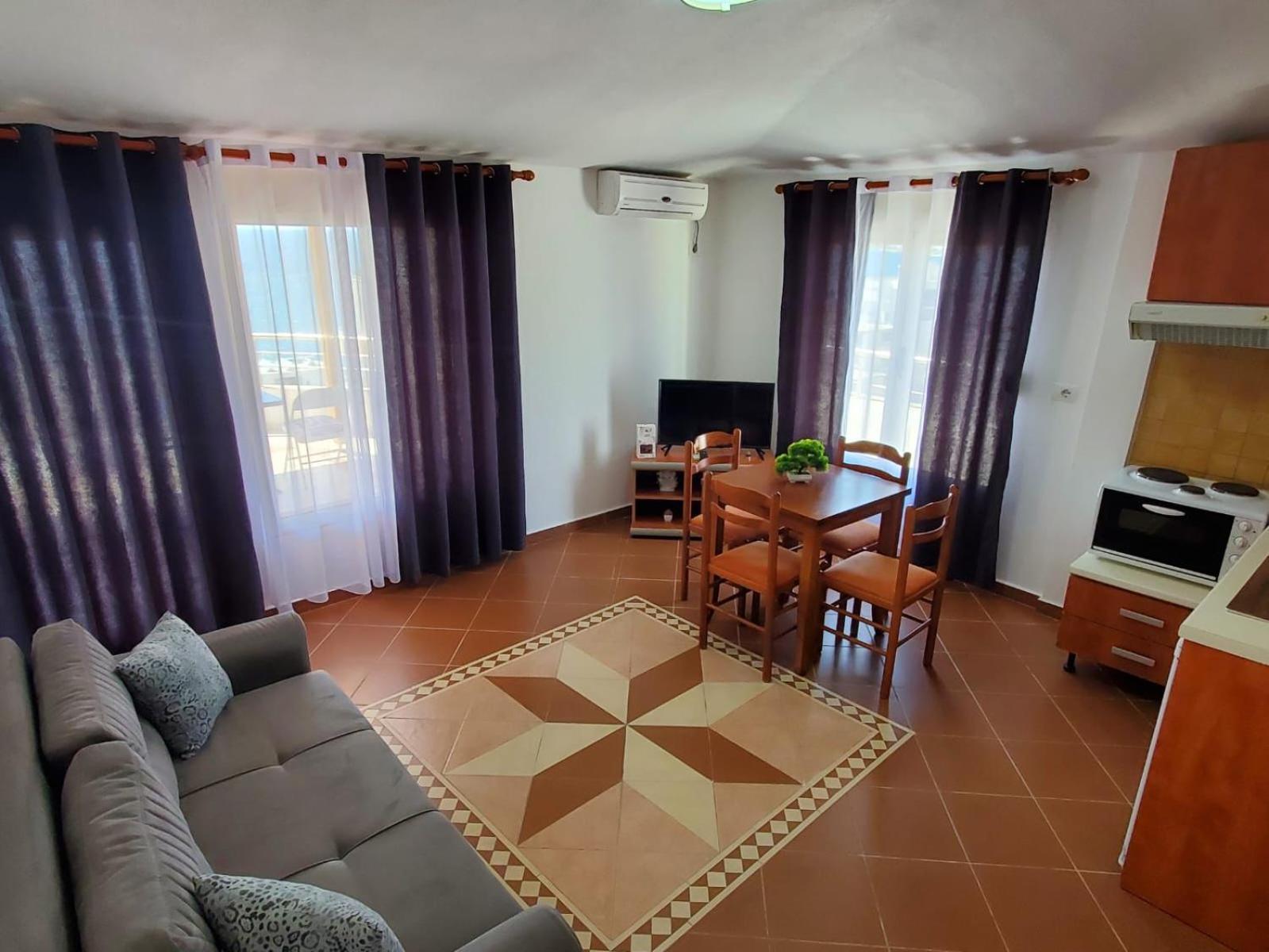 Summer Gate Apartment Sarandë 外观 照片