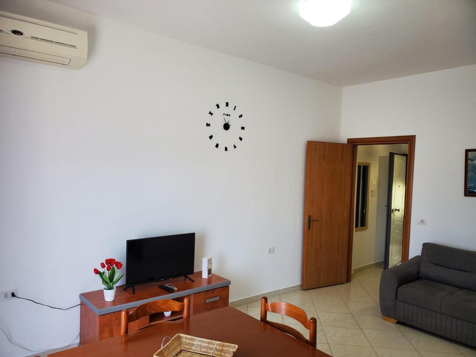 Summer Gate Apartment Sarandë 外观 照片