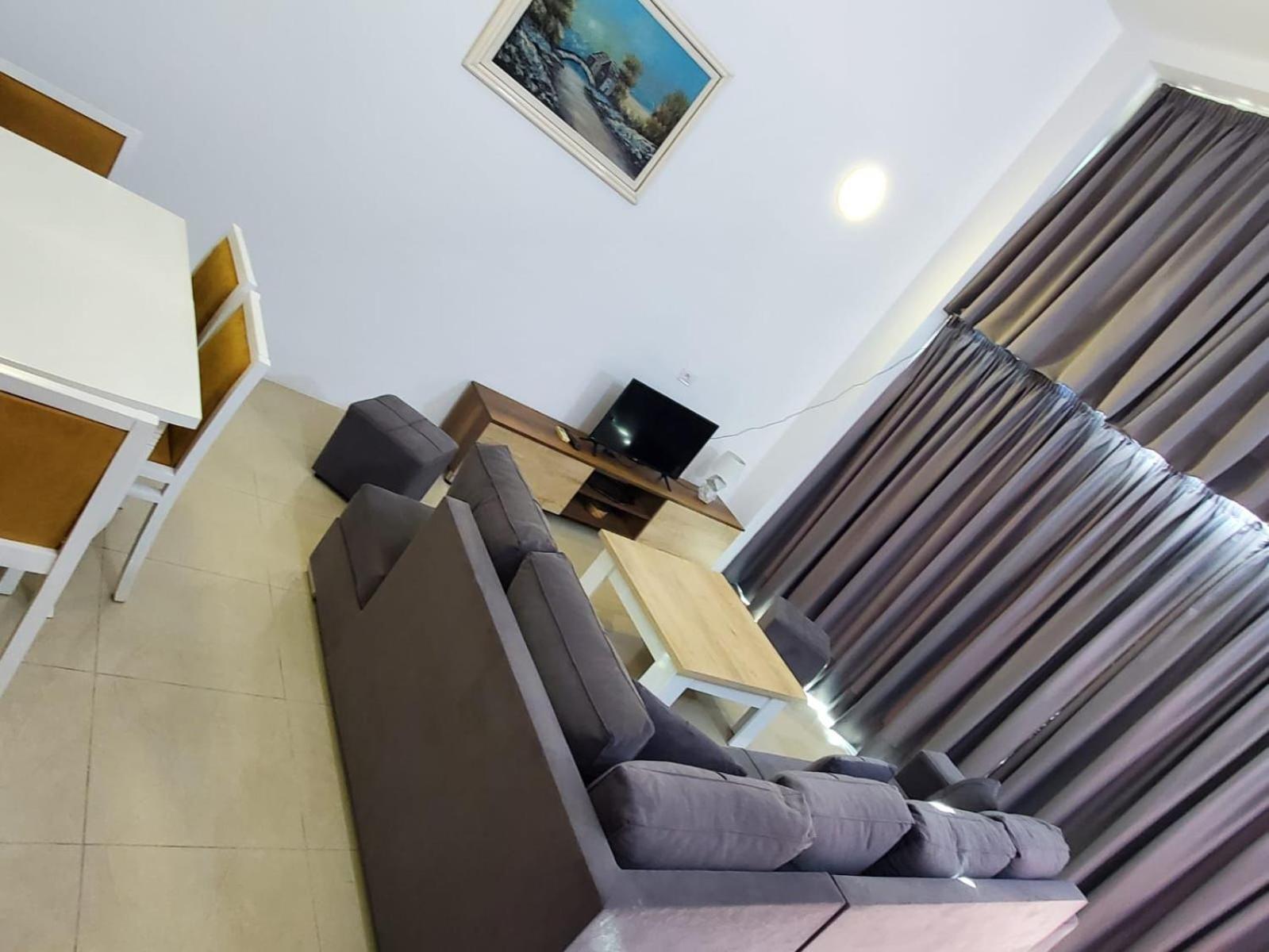 Summer Gate Apartment Sarandë 外观 照片