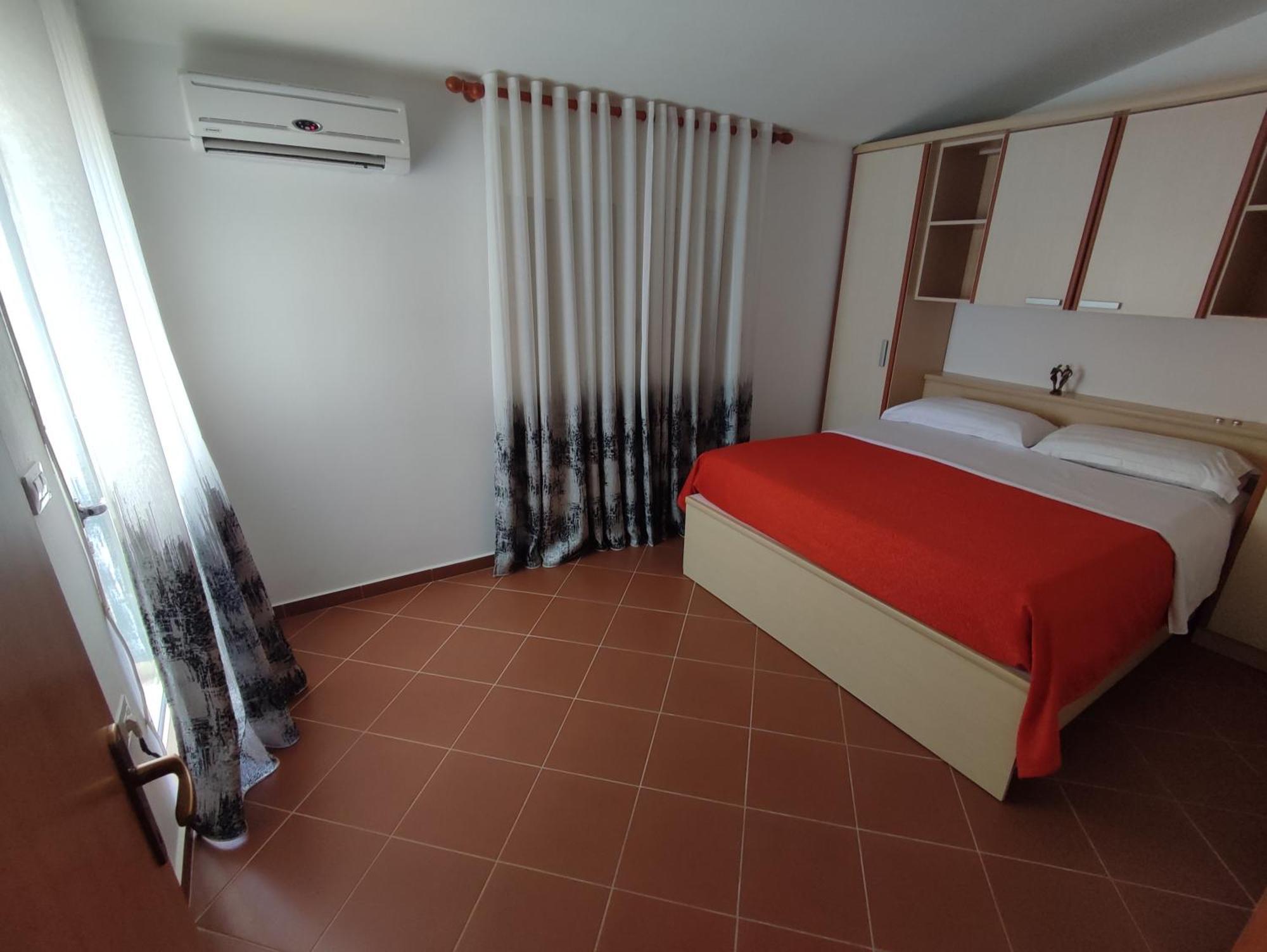Summer Gate Apartment Sarandë 外观 照片