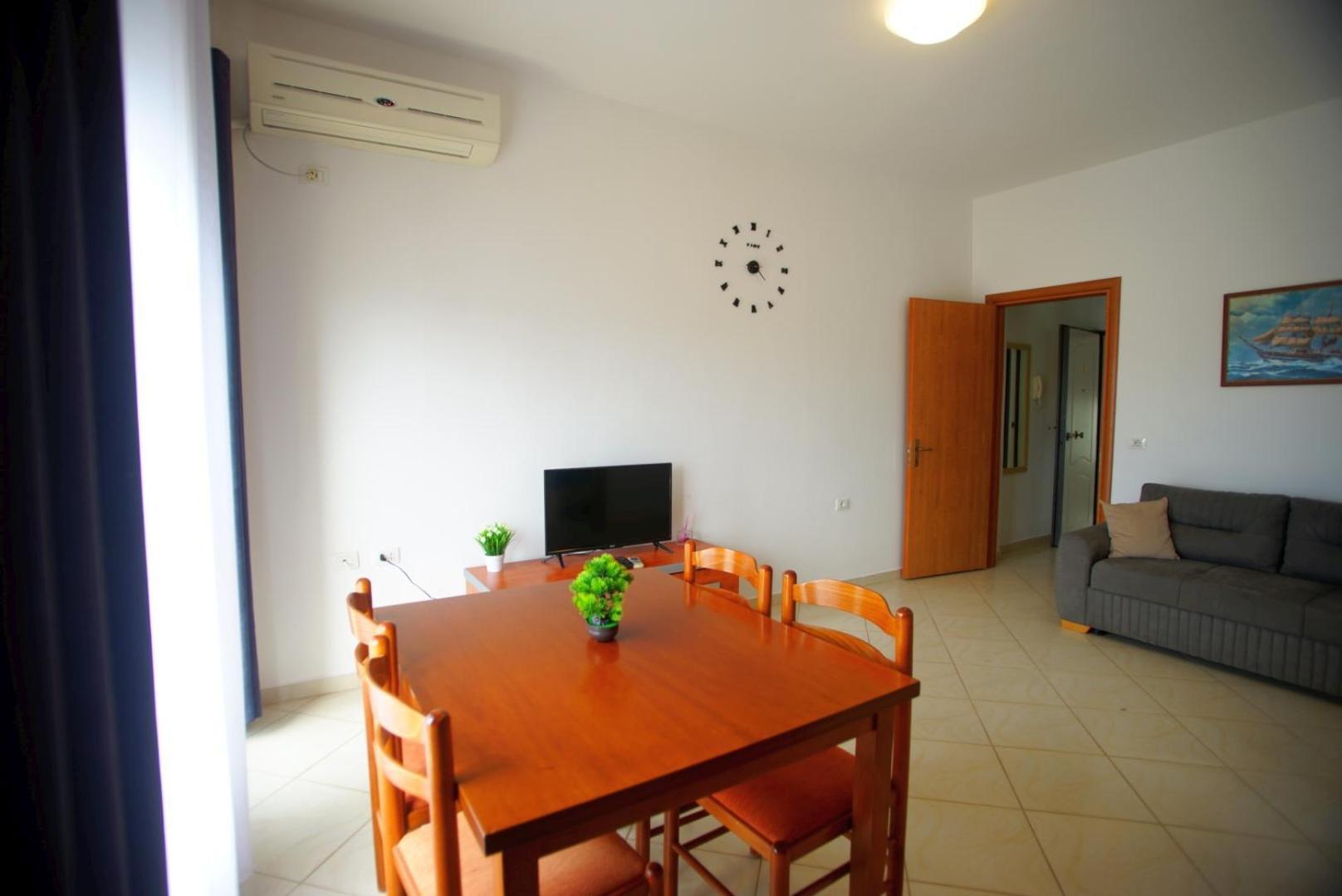 Summer Gate Apartment Sarandë 外观 照片