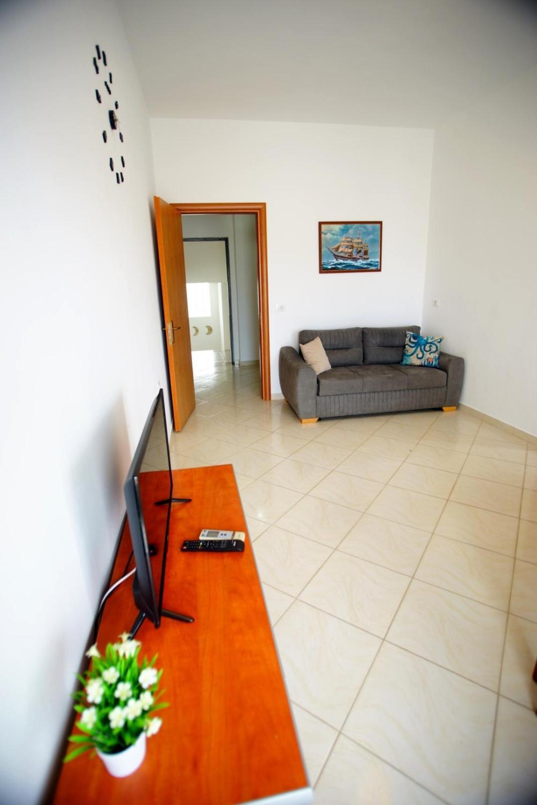 Summer Gate Apartment Sarandë 外观 照片